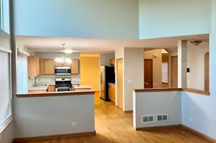 6216 Pond View Dr, Matteson, IL 60443 - Photo 5