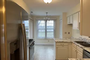 1250 N Streamwood Ln, Vernon Hills, IL 60061 - Photo 21