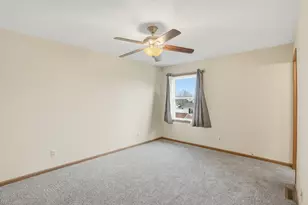 517 Hawthorne Ln, Peotone, IL 60468 - Photo 15