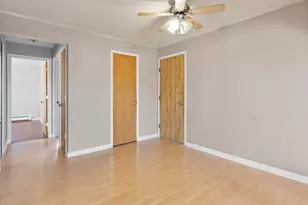 8059 W 84th St, Justice, IL 60458 - Photo 3