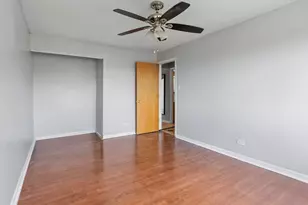 8059 W 84th St, Justice, IL 60458 - Photo 13