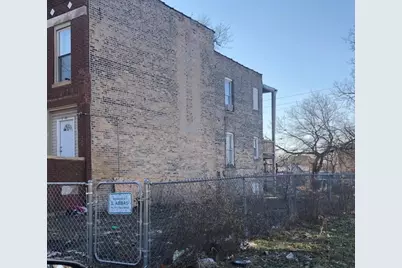 646 N Homan Avenue, Chicago, IL 60624 - Photo 1