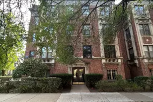 1155 E Hyde Park Blvd, Chicago, IL 60615 - Photo 3