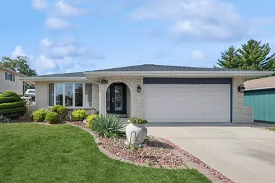 11608 S Leamington Avenue, Alsip, IL 60803 - Photo 1