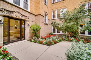 4343 N Sacramento Ave, Chicago, IL 60618 - Photo 3