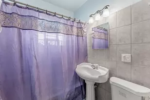 2541 N Mont Clare Ave, Chicago, IL 60707 - Photo 17