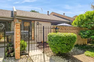 534 E Main St, Barrington, IL 60010 - Photo 1