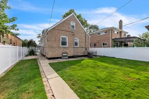 3814 W 69th Pl, Chicago, IL 60629 - Photo 21