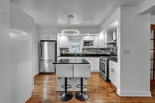 3814 W 69th Pl, Chicago, IL 60629 - Photo 9