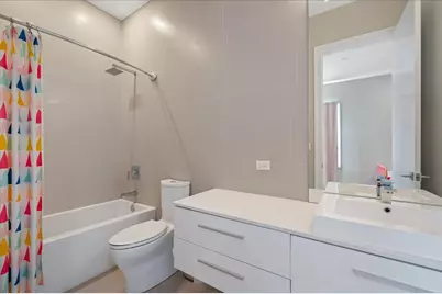 2027 W Belmont Avenue #1, Chicago, IL 60618 - Photo 19