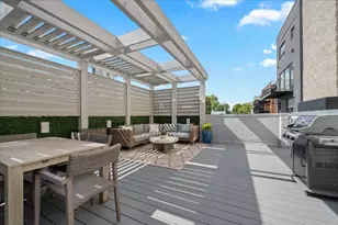 2027 W Belmont Ave, Chicago, IL 60618 - Photo 29