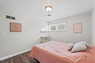 7 Briar Hill Cir, Champaign, IL 61822 - Photo 33