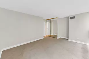 230 E Ontario St, Chicago, IL 60611 - Photo 13