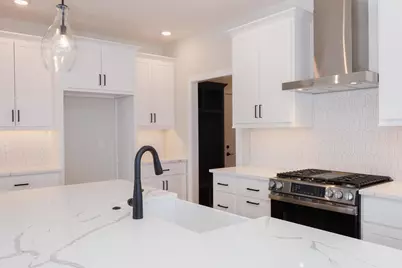 5214 Belvedere Drive, Bloomington, IL 61705 - Photo 11