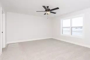 5214 Belvedere Dr, Bloomington, IL 61705 - Photo 25