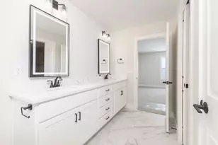 5214 Belvedere Dr, Bloomington, IL 61705 - Photo 29