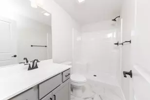 5214 Belvedere Dr, Bloomington, IL 61705 - Photo 41