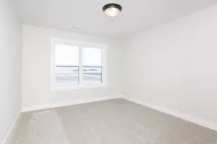 5214 Belvedere Dr, Bloomington, IL 61705 - Photo 33