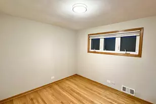 6005 S Menard Ave, Chicago, IL 60638 - Photo 7