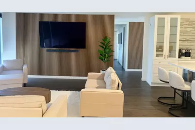 910 N Lake Shore Drive #1620, Chicago, IL 60611 - Photo 5