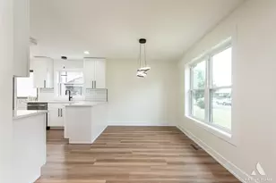 15601 Latrobe Ave, Oak Forest, IL 60452 - Photo 7