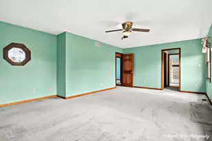 2215 Crystal Cir, Crystal Lake, IL 60012 - Photo 27