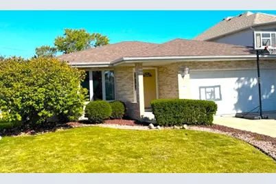7110 W 82nd Place, Burbank, IL 60459 - Photo 1