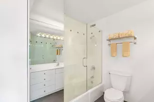 1313 N Ritchie Ct, Chicago, IL 60610 - Photo 21