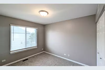 14527 Patriot Square Drive E, Plainfield, IL 60544 - Photo 3