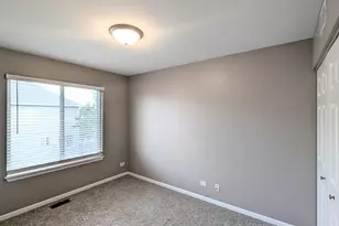 14527 Patriot Square Dr E, Plainfield, IL 60544 - Photo 3