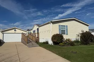 260 Hibiscus Cir, Matteson, IL 60443 - Photo 1