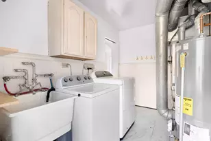 9858 Montrose Ave, Schiller Park, IL 60176 - Photo 7