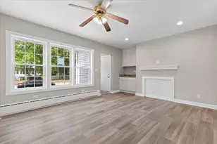 2409 Gilboa Ave, Zion, IL 60099 - Photo 5