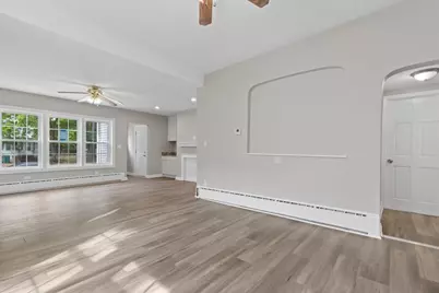 2409 Gilboa Avenue, Zion, IL 60099 - Photo 9