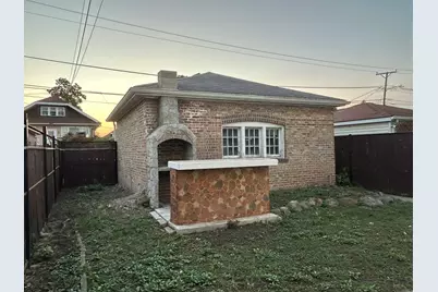 2114 Highland Avenue, Berwyn, IL 60402 - Photo 7