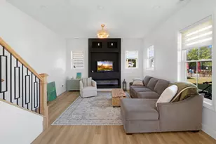 11 Great Loop West Dr, Ottawa, IL 61350 - Photo 3