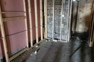 10710 S Langley Ave, Chicago, IL 60628 - Photo 11