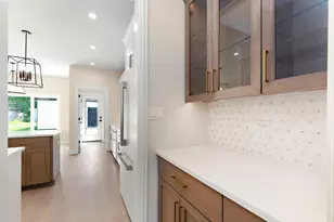 1023 Walter St, Lemont, IL 60439 - Photo 9