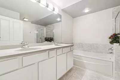 445 Village Green Court #201, Lincolnshire, IL 60069 - Photo 17