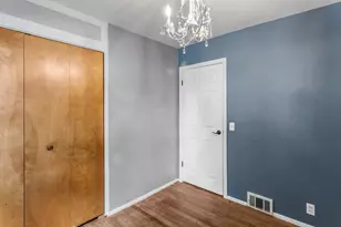 1420 S Western Ave, Champaign, IL 61821 - Photo 23