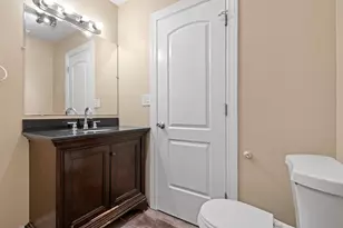 2101 S 4th Ave, Maywood, IL 60153 - Photo 15