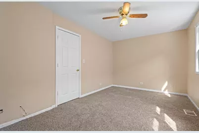 2101 S 4th Avenue #B, Maywood, IL 60153 - Photo 13