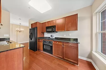 255 E Liberty Drive #309, Wheaton, IL 60187 - Photo 3
