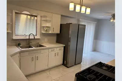 519 E 161st Street, South Holland, IL 60473 - Photo 11