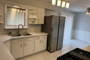 519 E 161st St, South Holland, IL 60473 - Photo 11