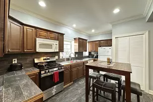 6424 N Magnolia Ave, Chicago, IL 60626 - Photo 3