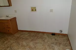 316 7th St, Lasalle, IL 61301 - Photo 9