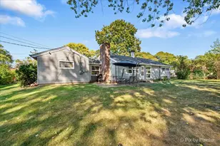 1103 Lawrence Ave, Elgin, IL 60123 - Photo 23