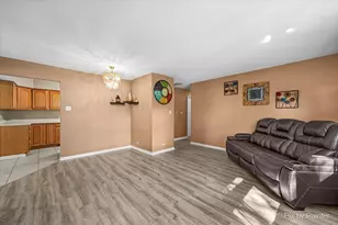 1103 Lawrence Ave, Elgin, IL 60123 - Photo 11