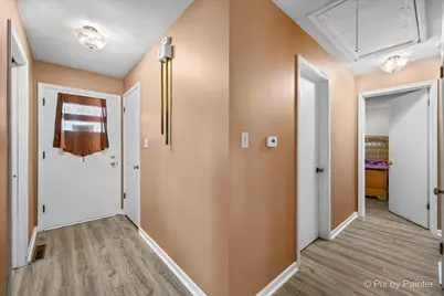 1103 Lawrence Avenue, Elgin, IL 60123 - Photo 3